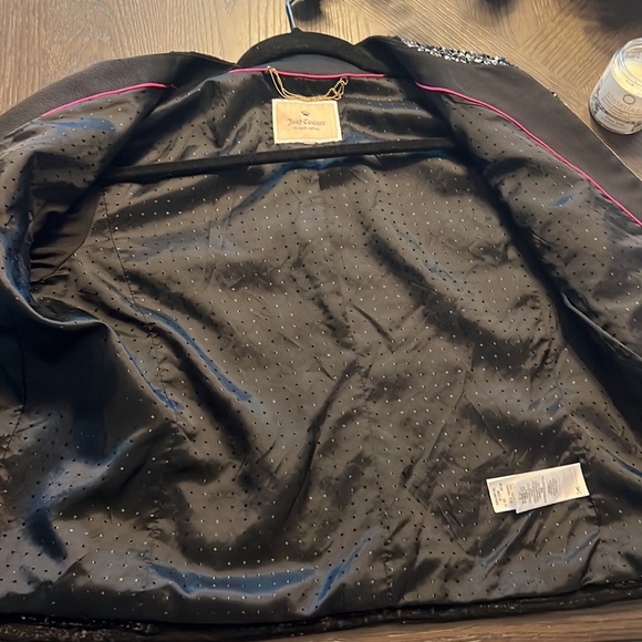 Beautiful Juicy Couture jacket - Like new Size 10 (fits like petite) - Picture 9 of 13